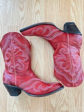 Old Gringo Shay Red Embroidered Studded Western Ankle Boots Size 9
